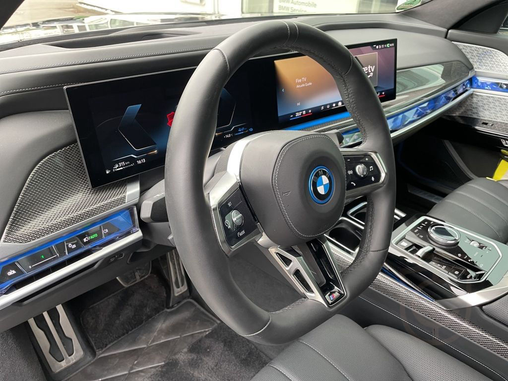 BMW 750e xDrive UPE 180.940,- € #exclusive