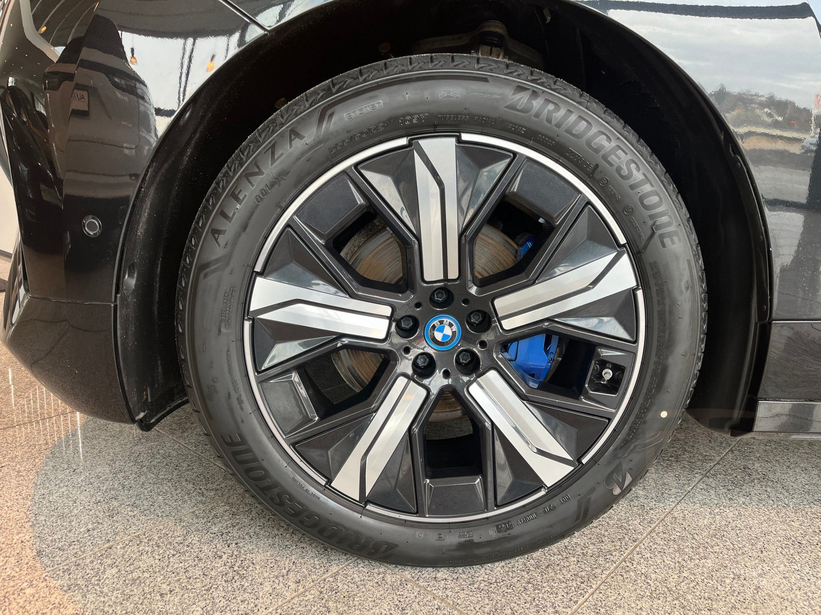 BMW iX xDrive 40