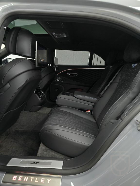 Bentley Flying Spur S V8*Mulliner*NAIM*Cambrian Grey*