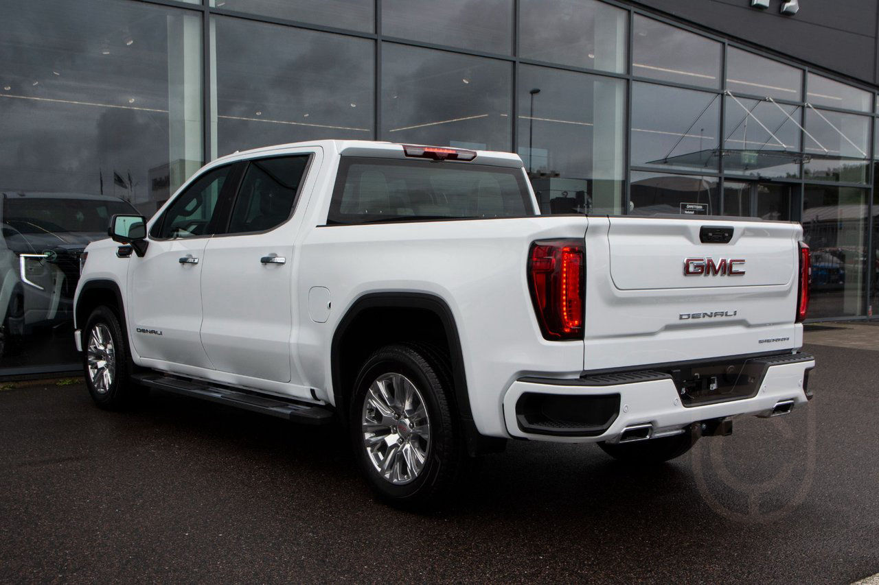 GMC Sierra 1500 6.2 V8 4WD Hydra-Matic E85
