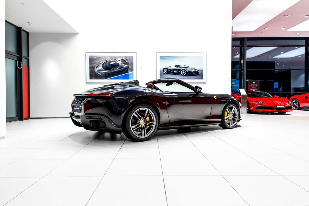 Ferrari Roma Spider ~Ferrari Munsterhuis~