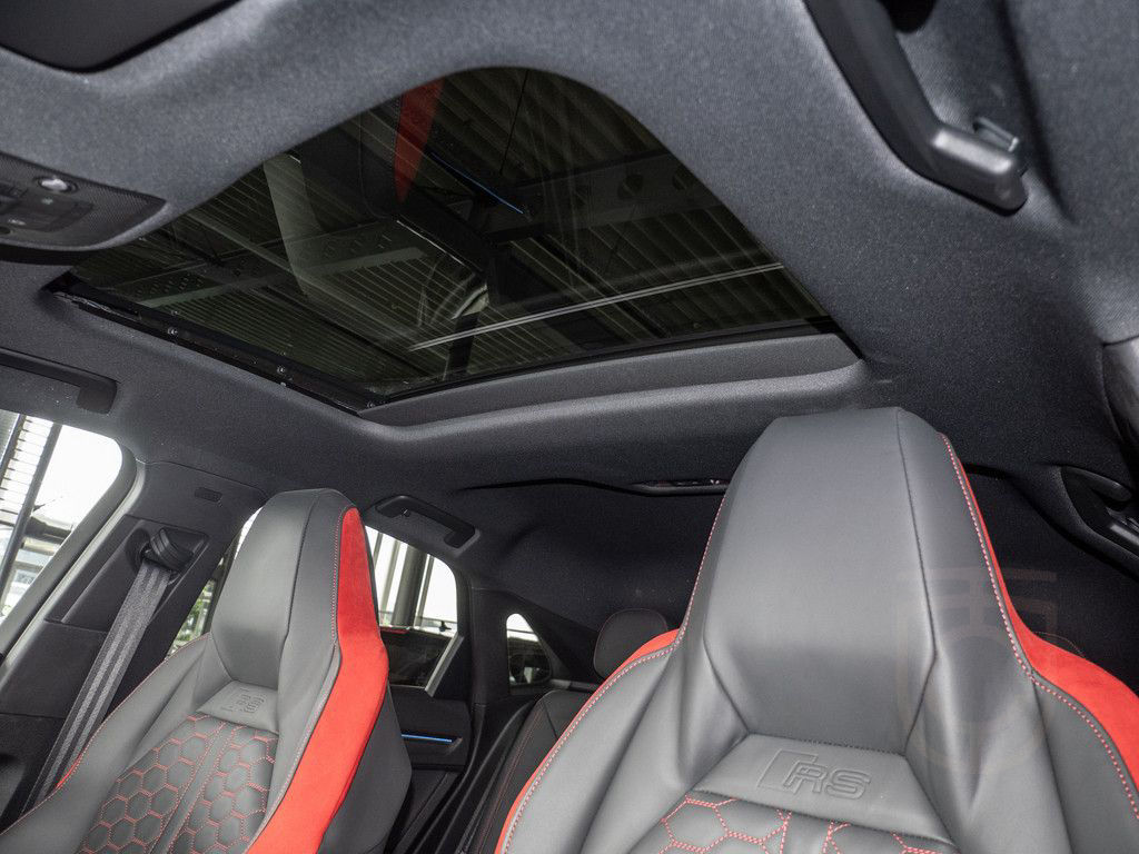 Audi RS Q3 Sportback 2.5 TFSI quattro ACC PANO SONOS