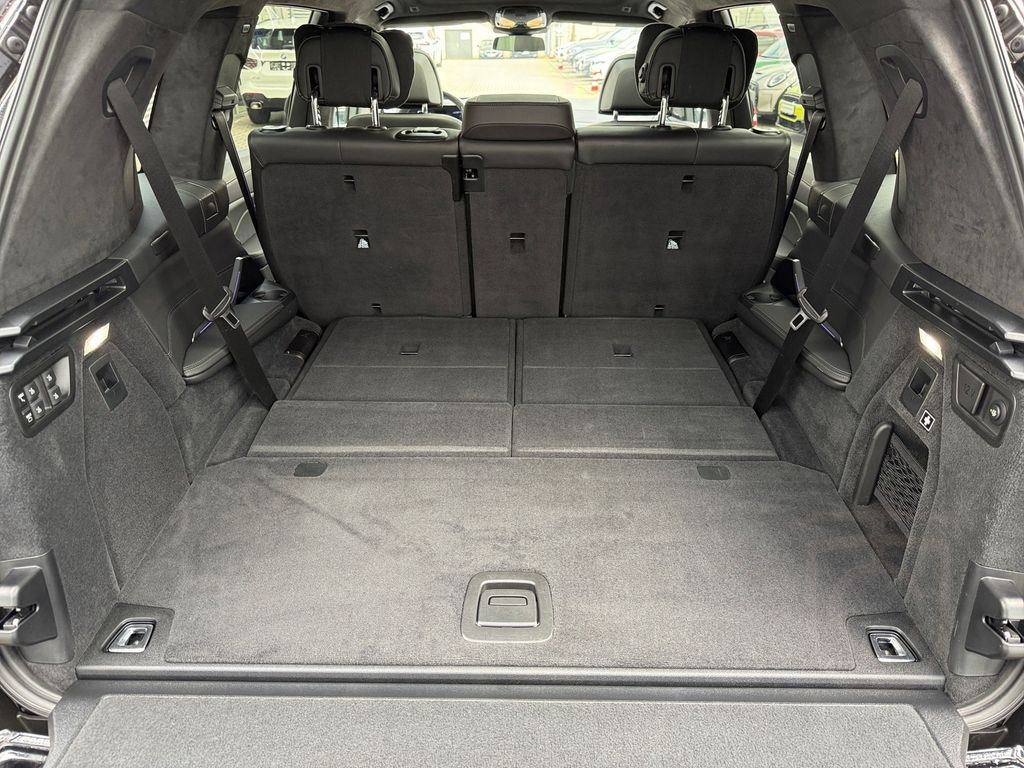 BMW X7 xDrive40d M SPORTPAKET PRO+ICONIC GLOW+AHK