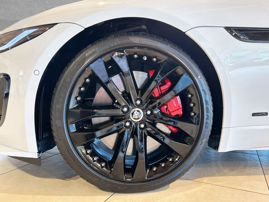 Jaguar F-Type Coupe R-Dynamic Black AWD P450 Pano Klima