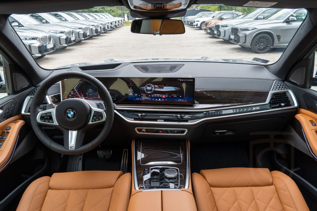 BMW X5 30d M SPORT.DR.ASS.PANORAMA.LUFTFE.H/K.360°