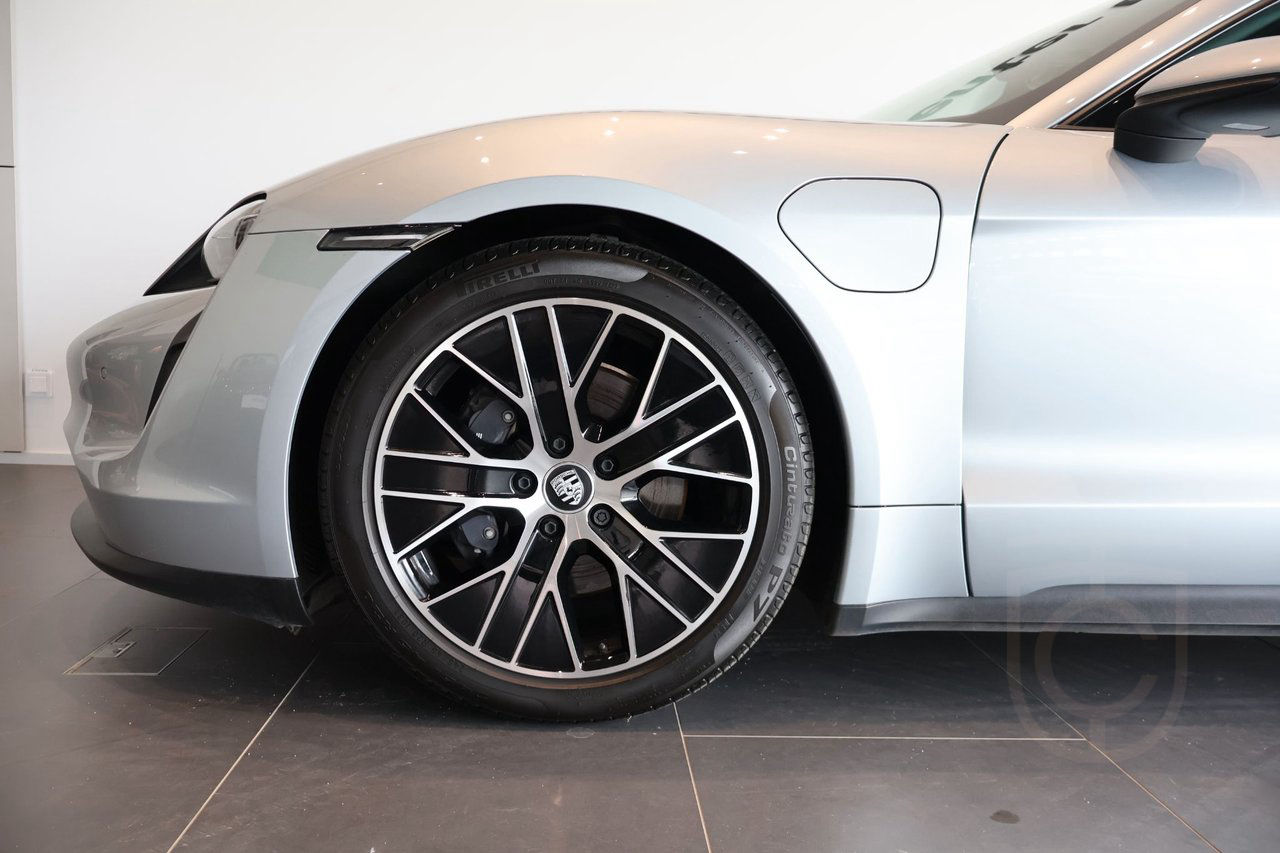 Porsche Taycan Sport Turismo