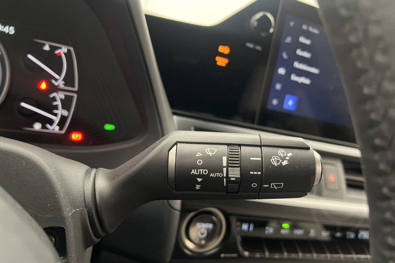 Lexus UX 250h CVT