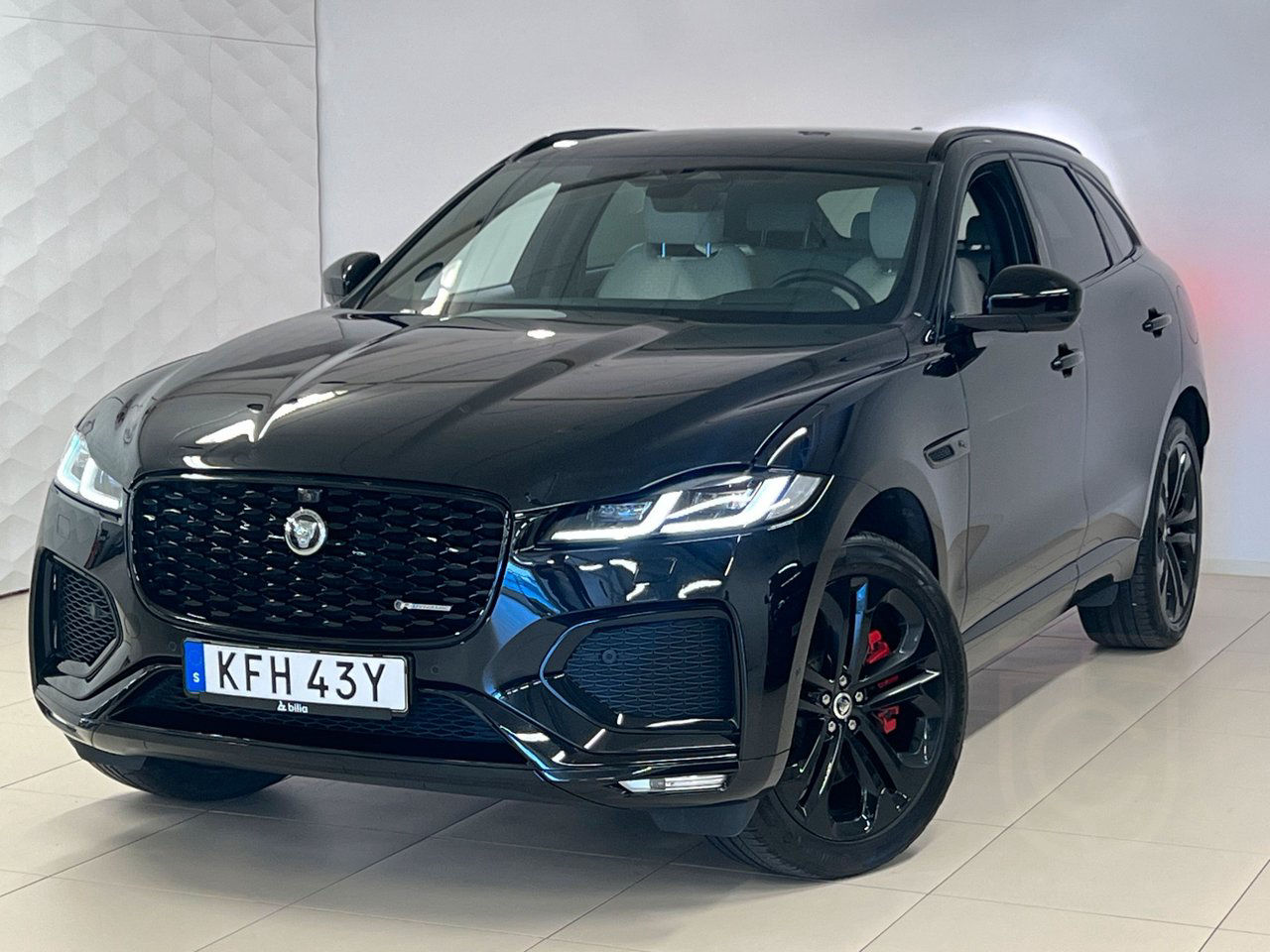 Jaguar F-Pace P400e HSE R-Dynamic