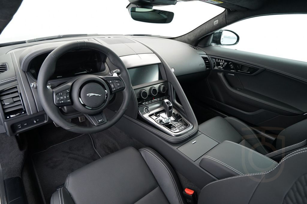 Jaguar F-Type P575 AWD R75 Coupé Pano Sitze Kühlbar