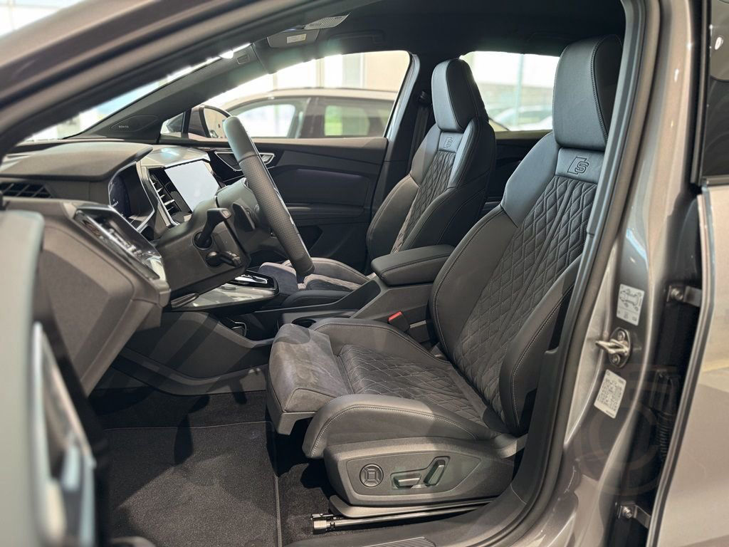 Audi Q4 e-tron 45 QUATTRO