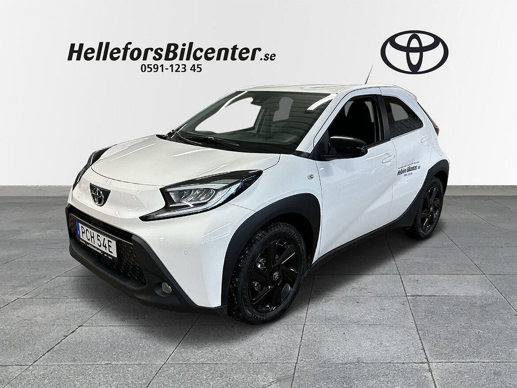 Toyota Aygo X Style Comfortpaket Vinterhjul P-sensorer