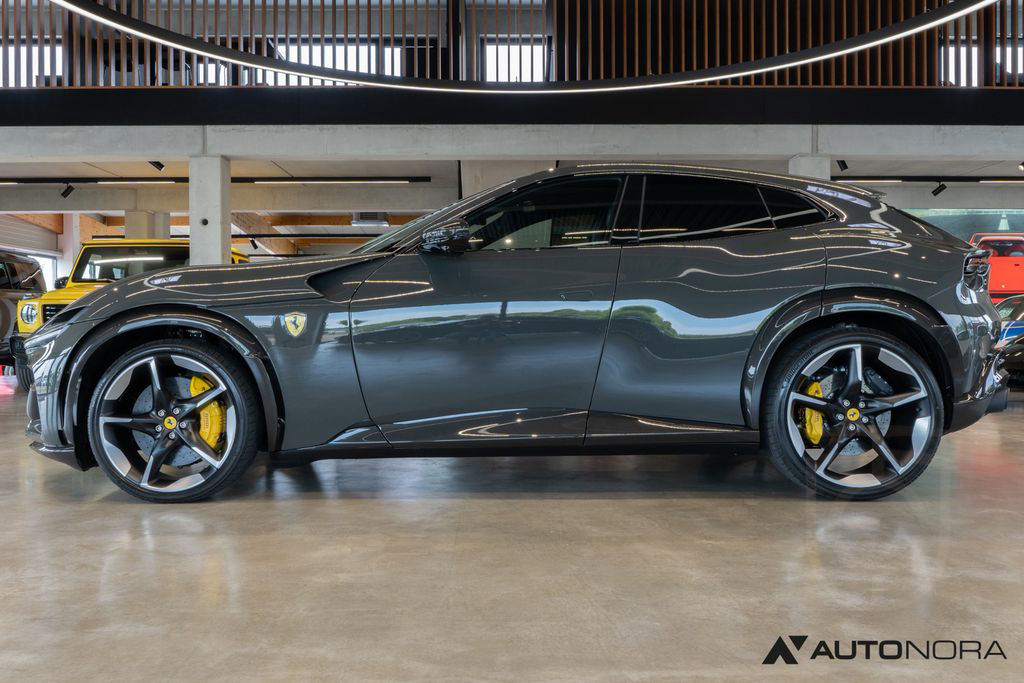 Ferrari Purosangue Carbon Lift Pano Matrix Massage