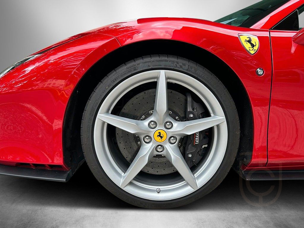 Ferrari F8 Spider / Lift / Racing Seat / Rosso Magma