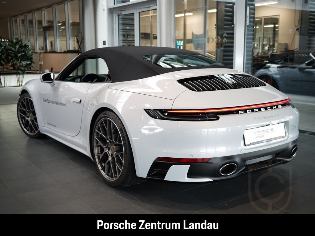 Porsche 992 (911) Carrera 4S Cabriolet