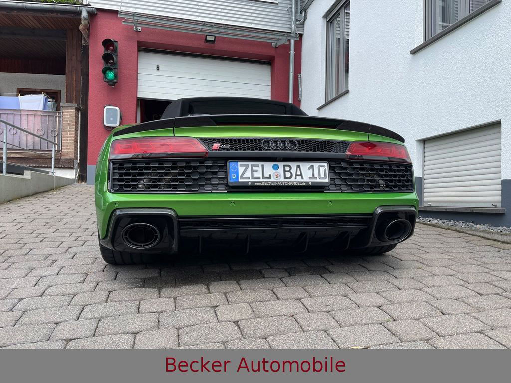 Audi R8 Spyder V10 5.2 FSI quattro performance UNIKAT