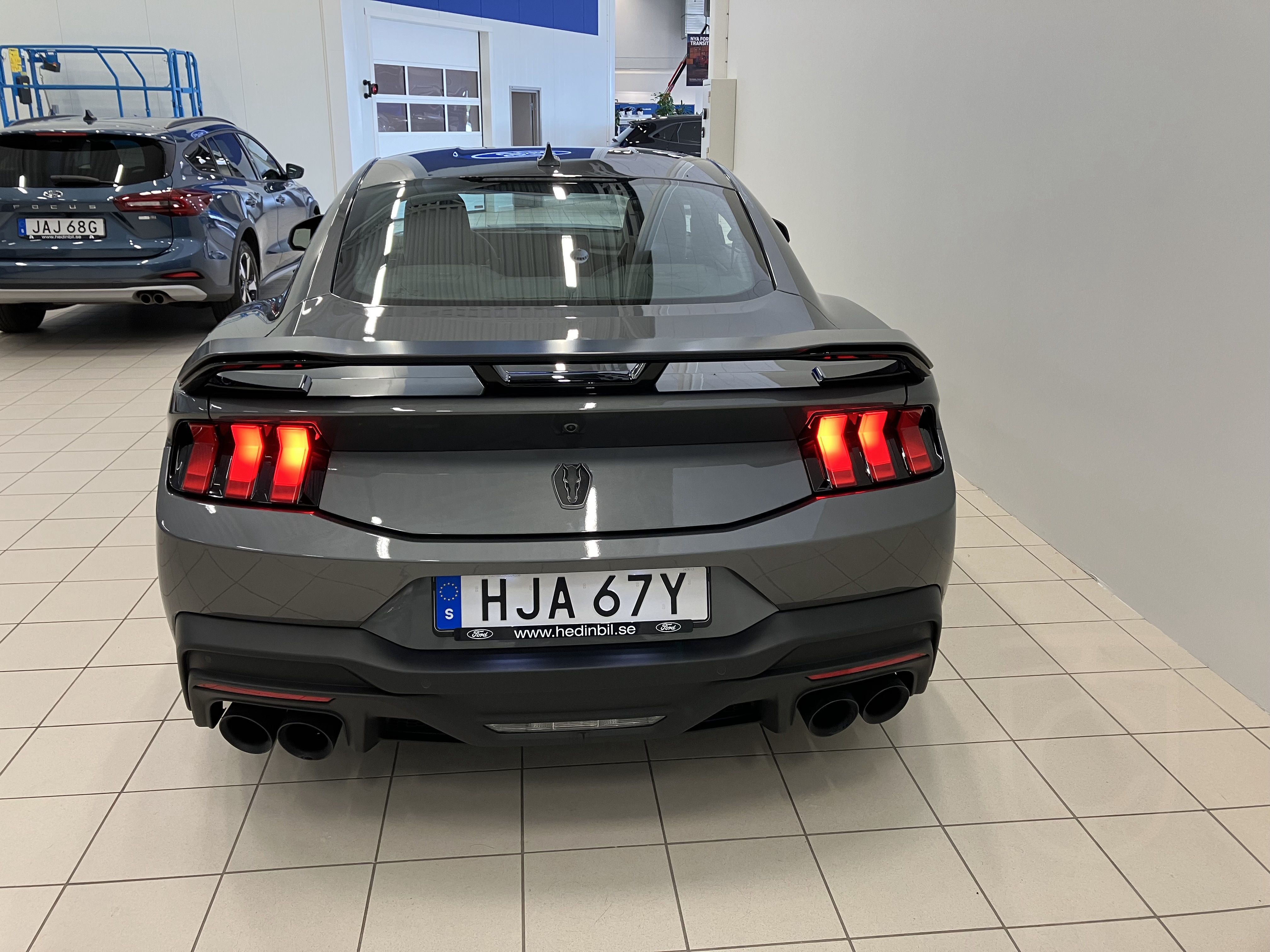 Ford Mustang Dark Horse