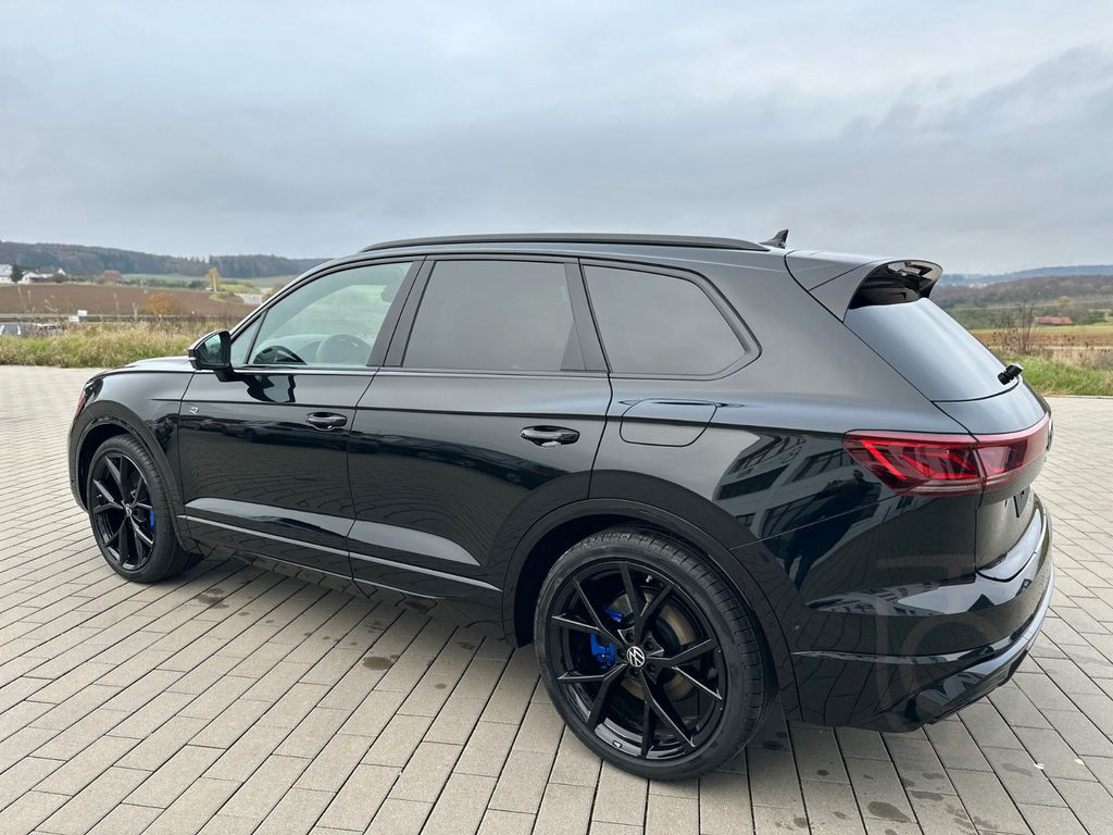 Volkswagen Touareg R eHYBRID+AHK+PANO+DYNAUDIO+SOFTCLOSE