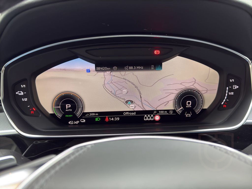 Audi A8 60 TFSIe Q BuO HD-MATRIX AFA HuD 360°