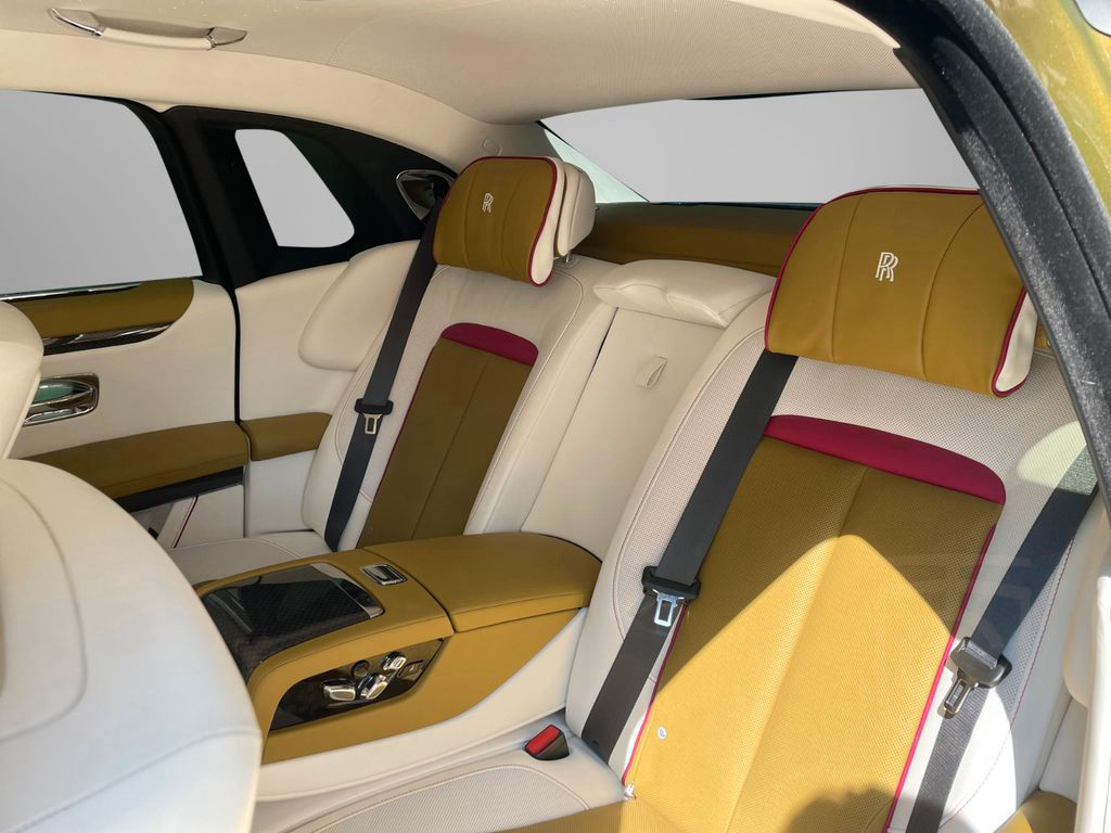 Rolls-Royce Ghost Black Badge - Bespoke/Shooting Star/2 Tone