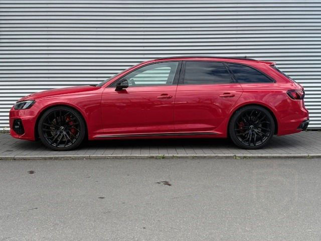 Audi RS 4 Avant +SPORTABGAS+PANORAMADACH+