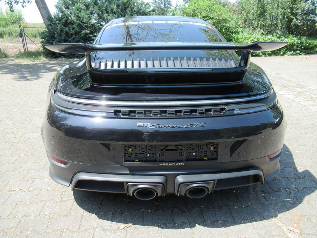Porsche 992.2 GTS coupe aerokit