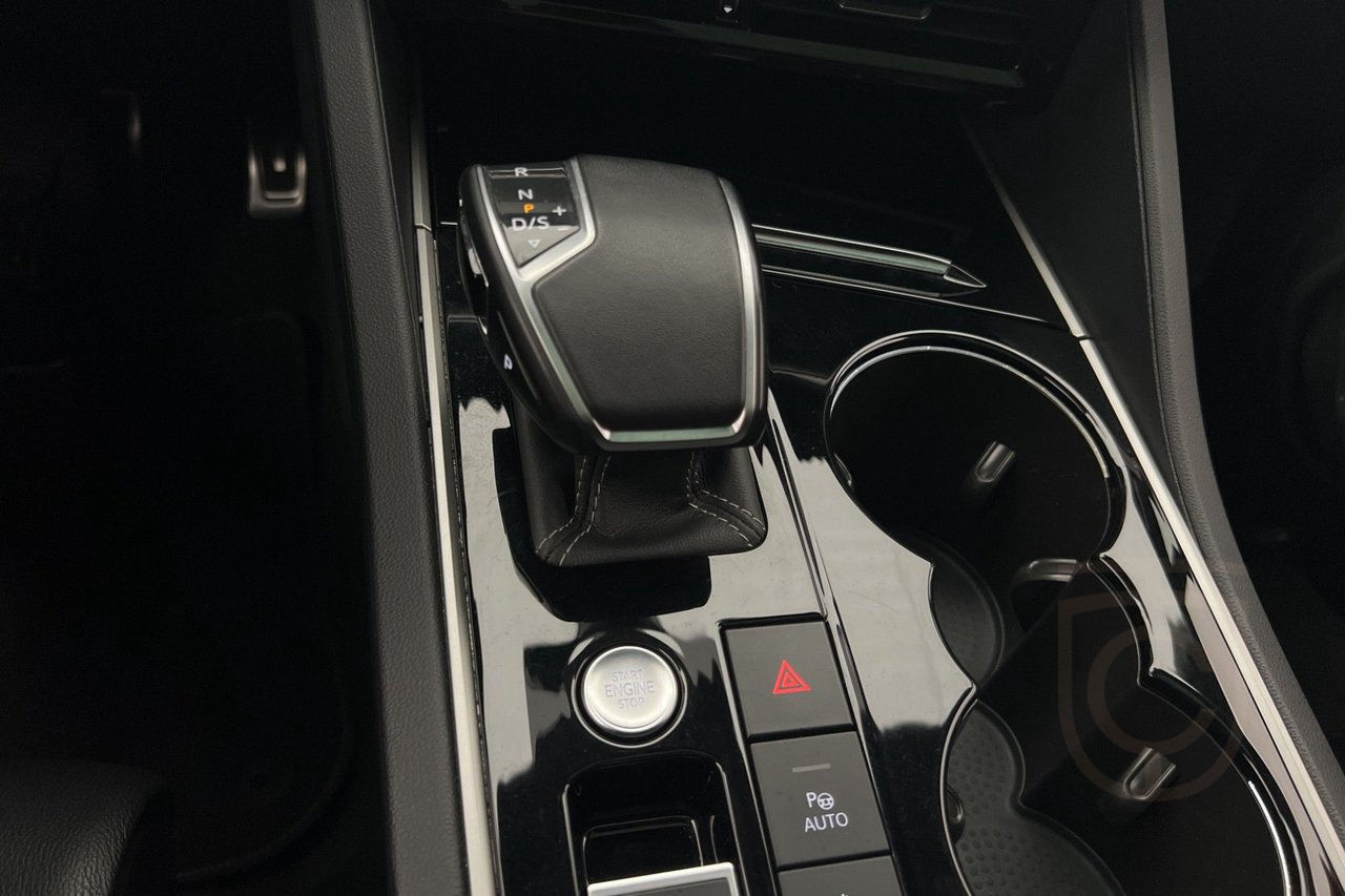 Volkswagen Touareg V6 TDI 4M R-Line Innovation Pano Dynaudio