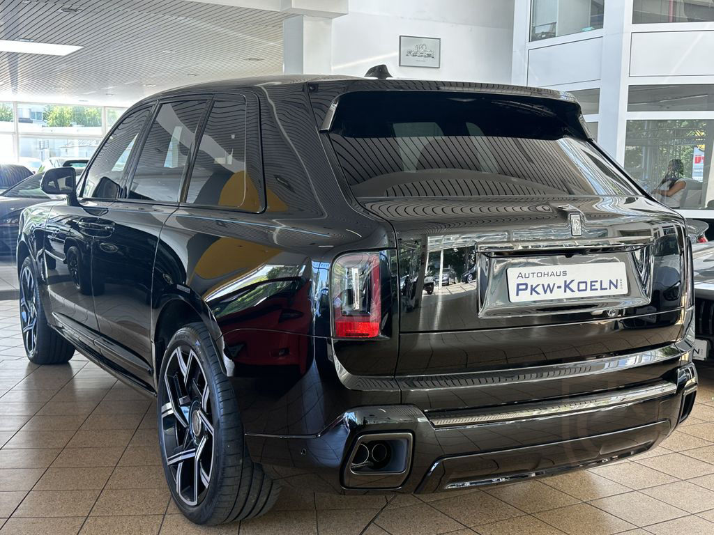 Rolls-Royce Cullinan Black Badge