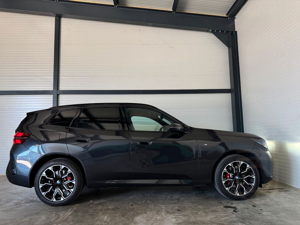 BMW X3 30e M-PAKET / INNO-PAKE T / ICONIC GLOW