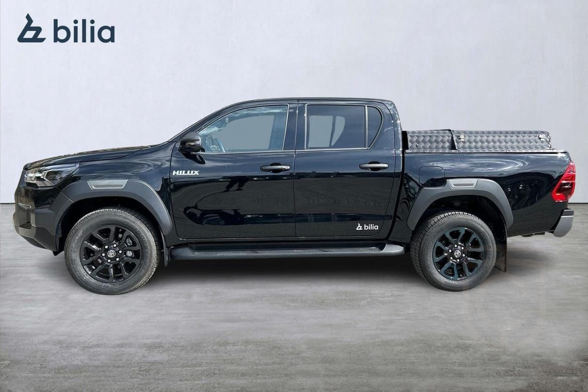 Toyota Hilux D-CAB 2,8 MHEV INVINCIBLE KOMF X-LJUS