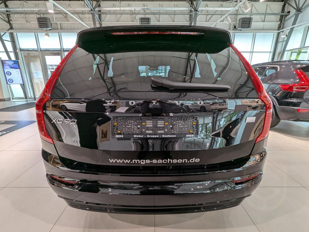 Volvo XC90 Ultra Dark Recharge Plug-In Hybrid AWD