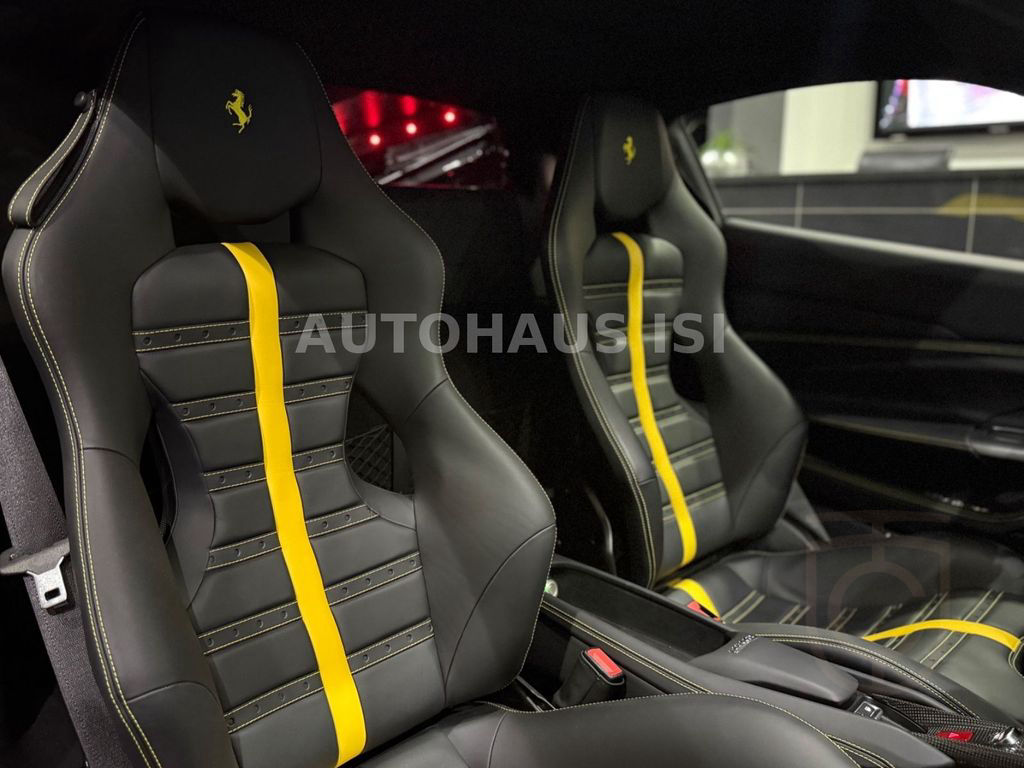 Ferrari F8 Tributo NOVITEC N-LARGO 1 of 1 *FULL CARBON*