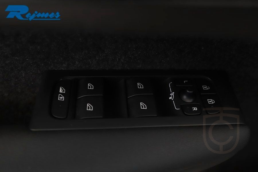 Volvo XC40 B4 FWD Bensin Core