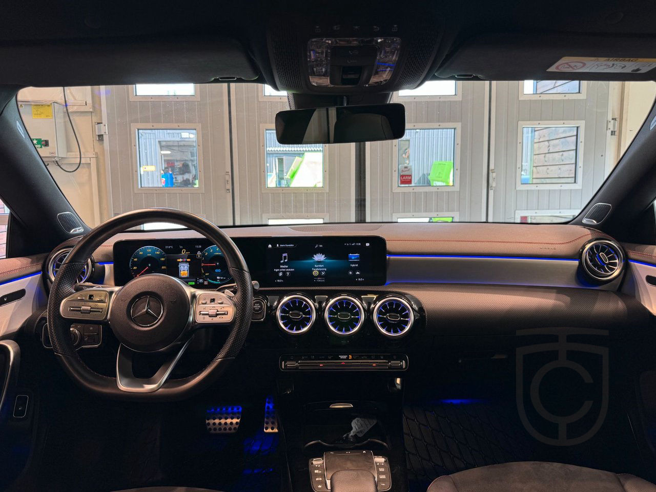 Mercedes-Benz CLA 250 e AMG Pano Burmester Widescreen