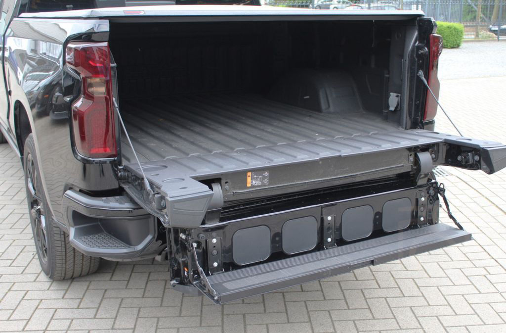 Chevrolet Silverado 6,2L., HighCountry, HUD, 360°, Night