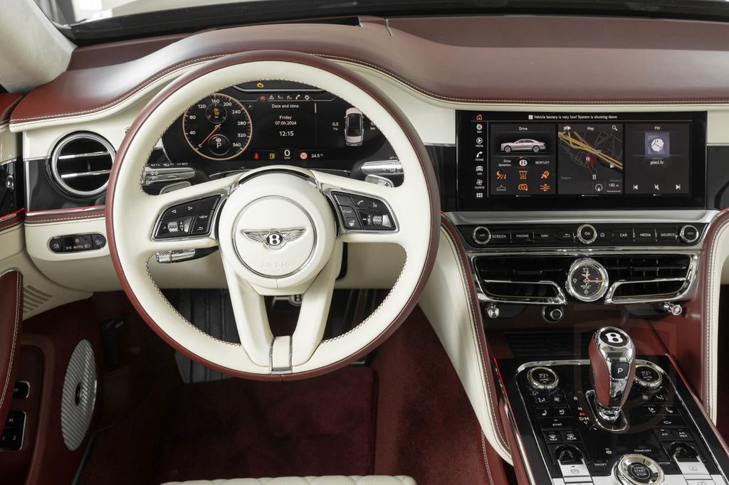 Bentley Flying Spur Azure V8 - Naim, Burgundy red