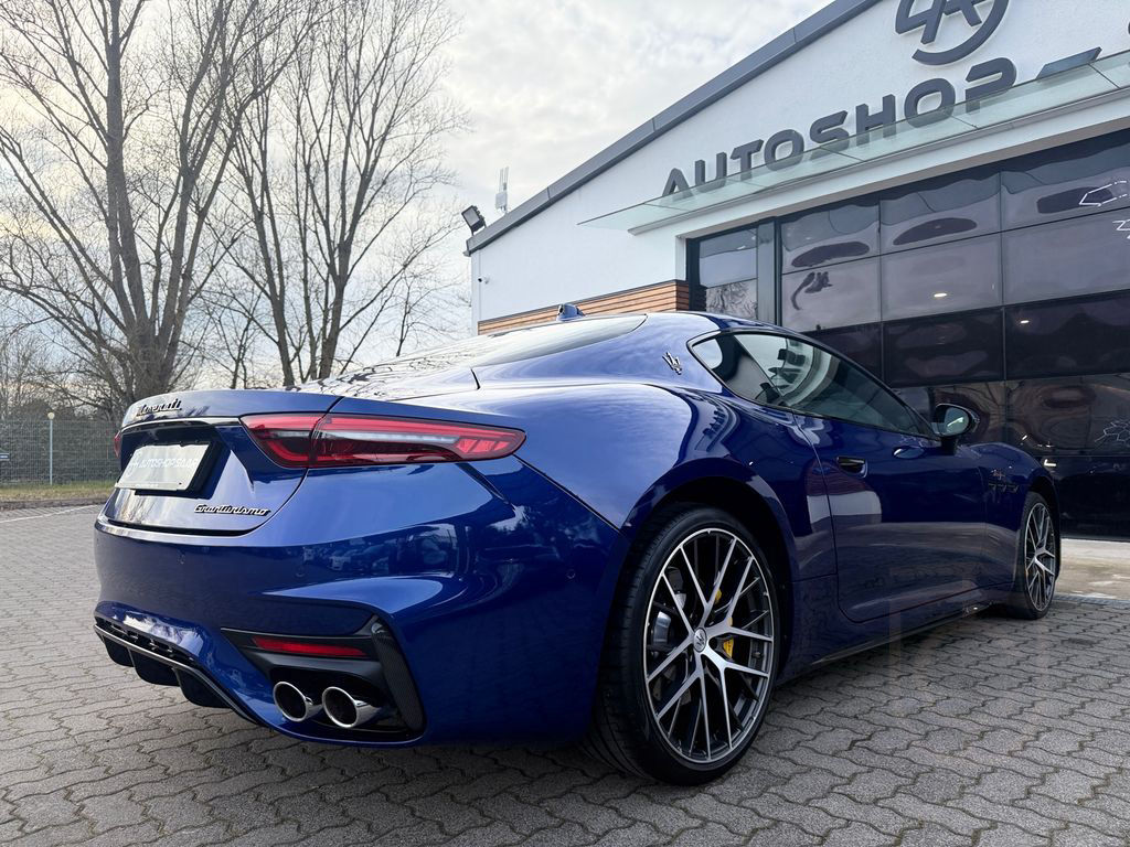 Maserati GranTurismo 3.0 V6 404 kW AWD Trofeo