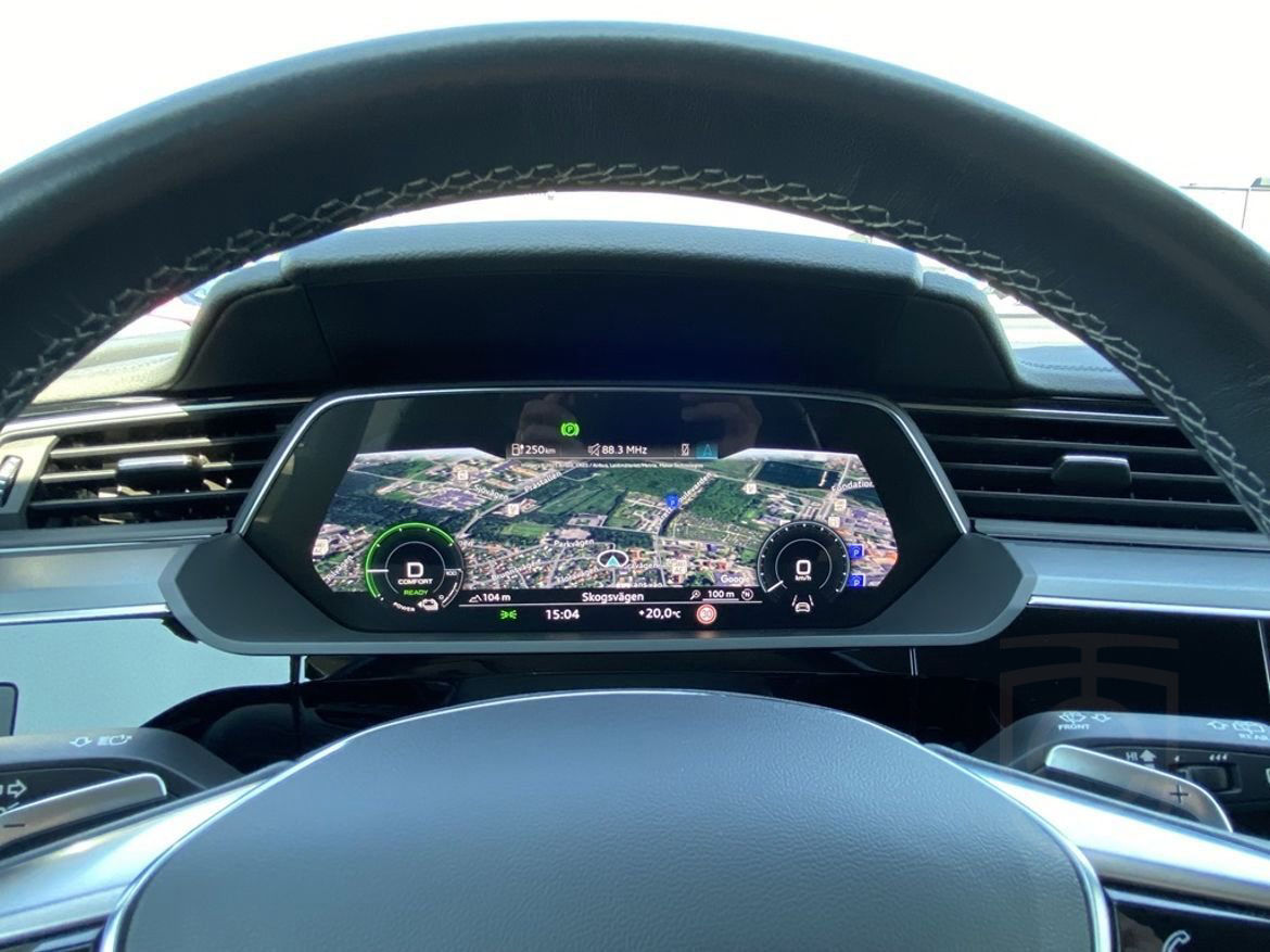 Audi Q8 50 e-tron quattro