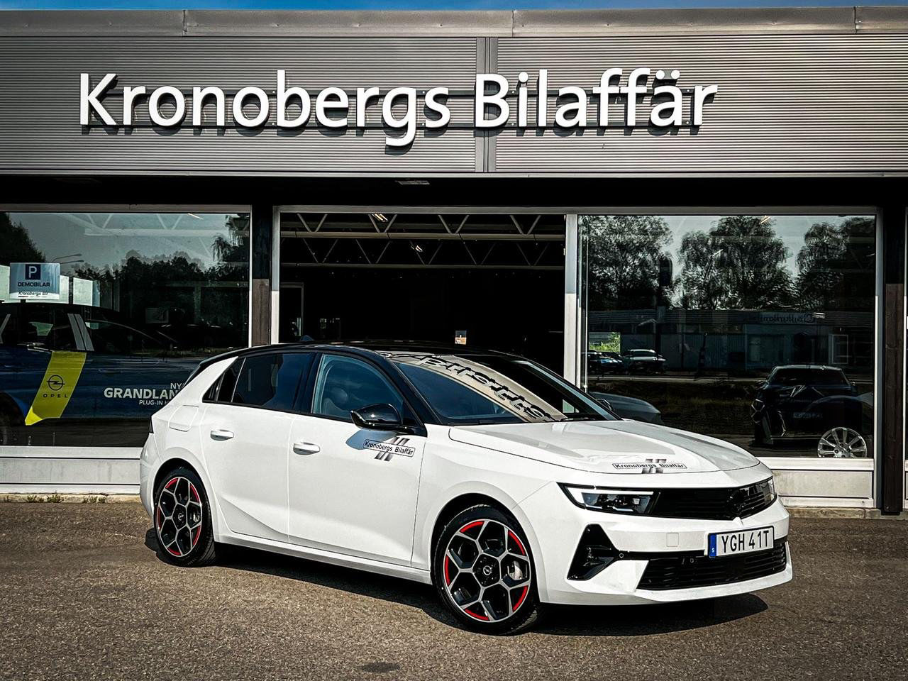 Opel Astra Ultimate 1.2