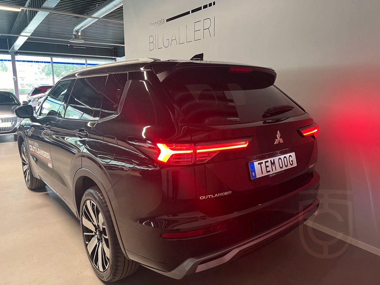 Mitsubishi Outlander Invite PHEV 4wd PLUG IN
