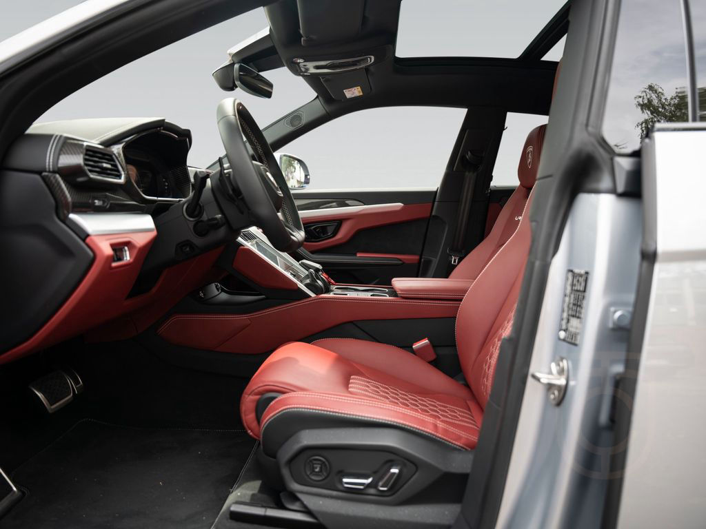 Lamborghini Urus S | Carbon Interior | Night Vision