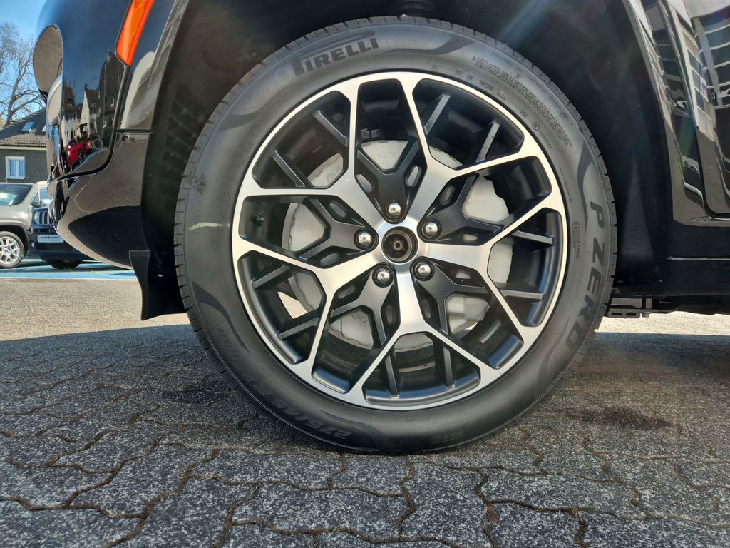 Jeep Grand Cherokee Summit Reserve PHEV 4xe