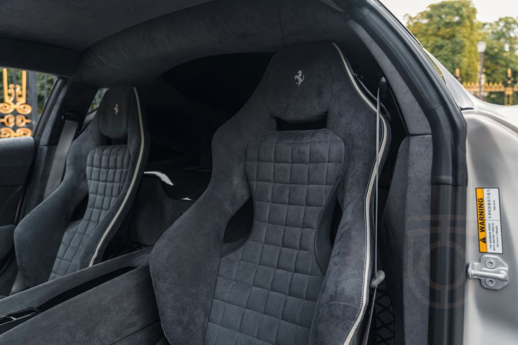 Ferrari 812 Competizione - Atelier, huge spec, 890 kms