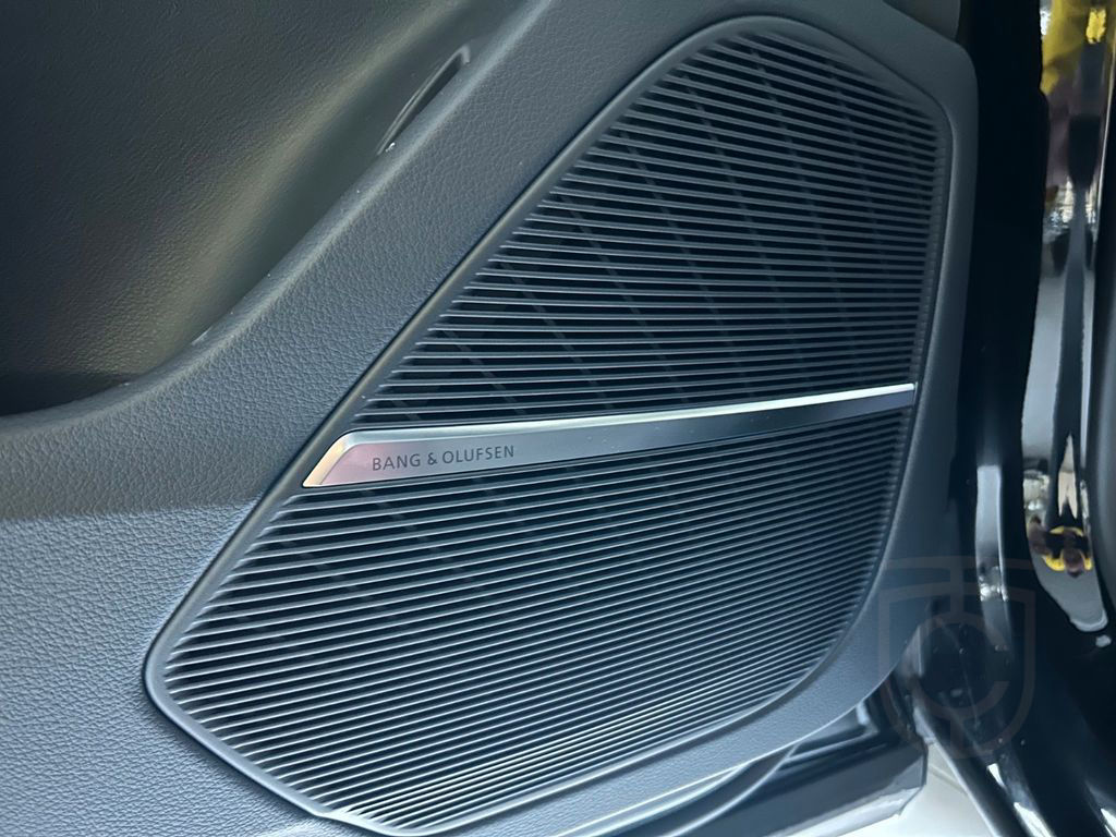 Audi RSQ8 RS Q8 PERFORMANCE Vmax PANO AHK SHZLÜFT