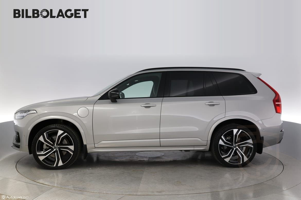 Volvo XC90 Recharge T8 Ultimate Dark Edition.