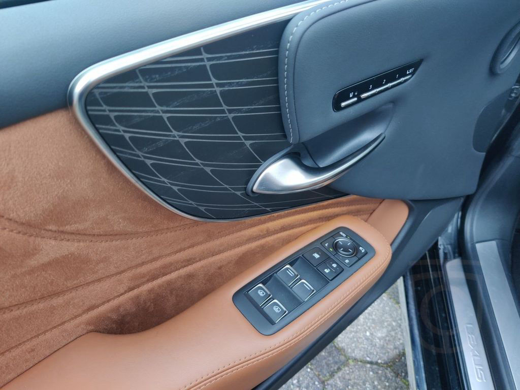 Lexus LS 500 h Luxury Line Fond Entertainment Massage