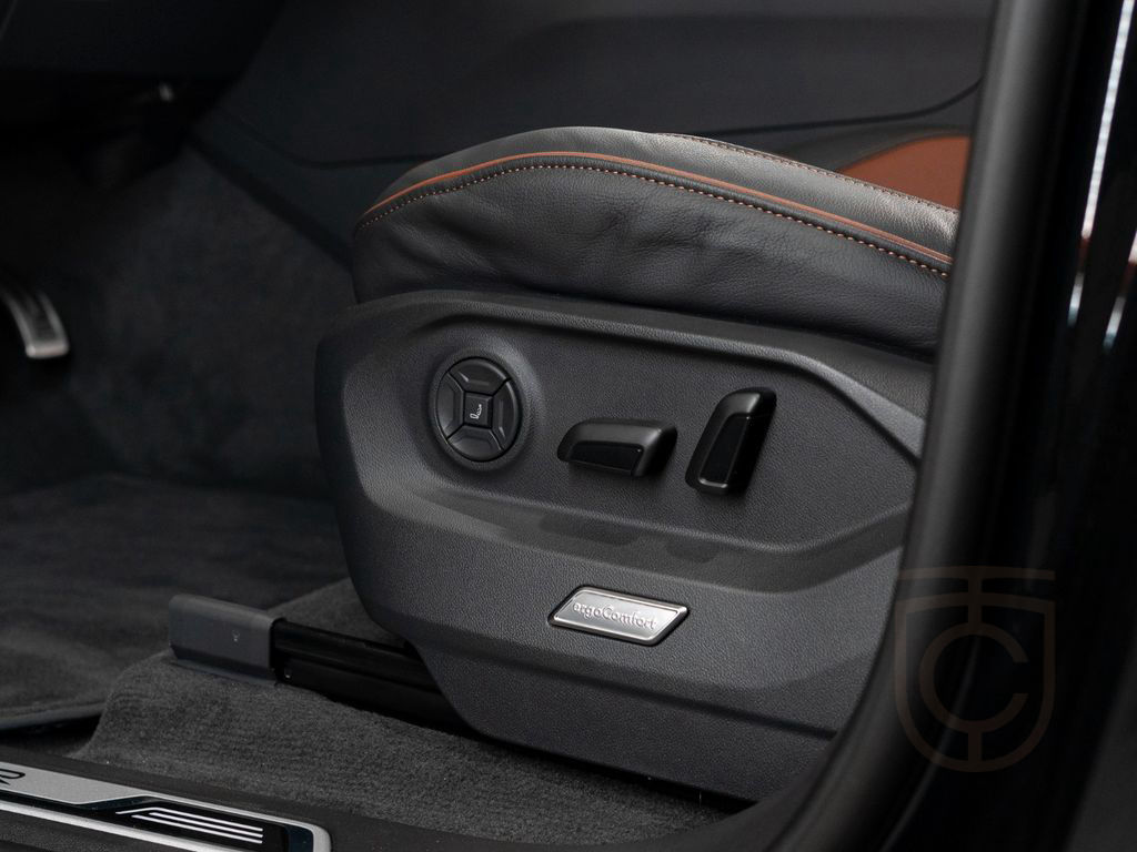 Volkswagen Touareg AHK°PANO°SOFT°MASS°VENT°MEM°HUD°360°4ZON