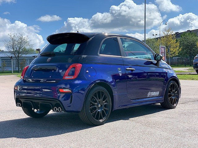 Abarth 595 Cab Yamaha Monster 165 hk