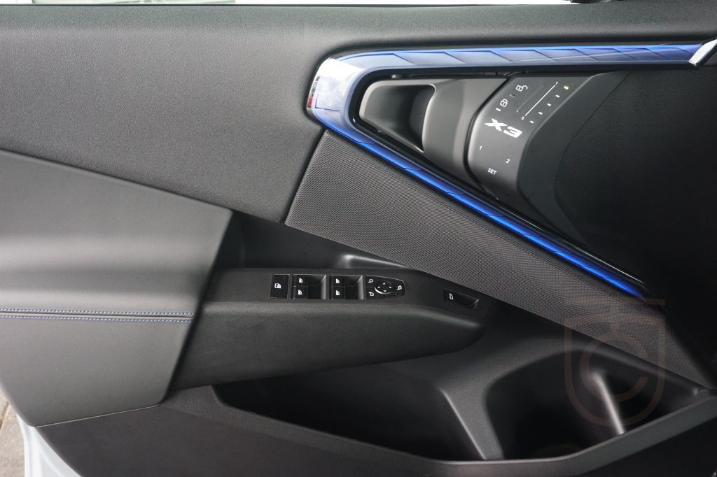 BMW X3 20d xDrive M-Sport NAVI LED AHK PANO 360° DA-