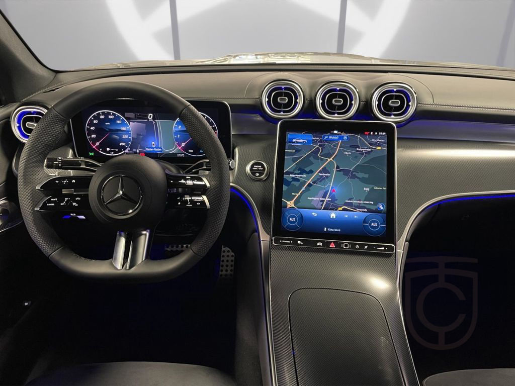 Mercedes-Benz GLC 300 4M EDITION AMG NIGHT DISTR AHK PANO 360°