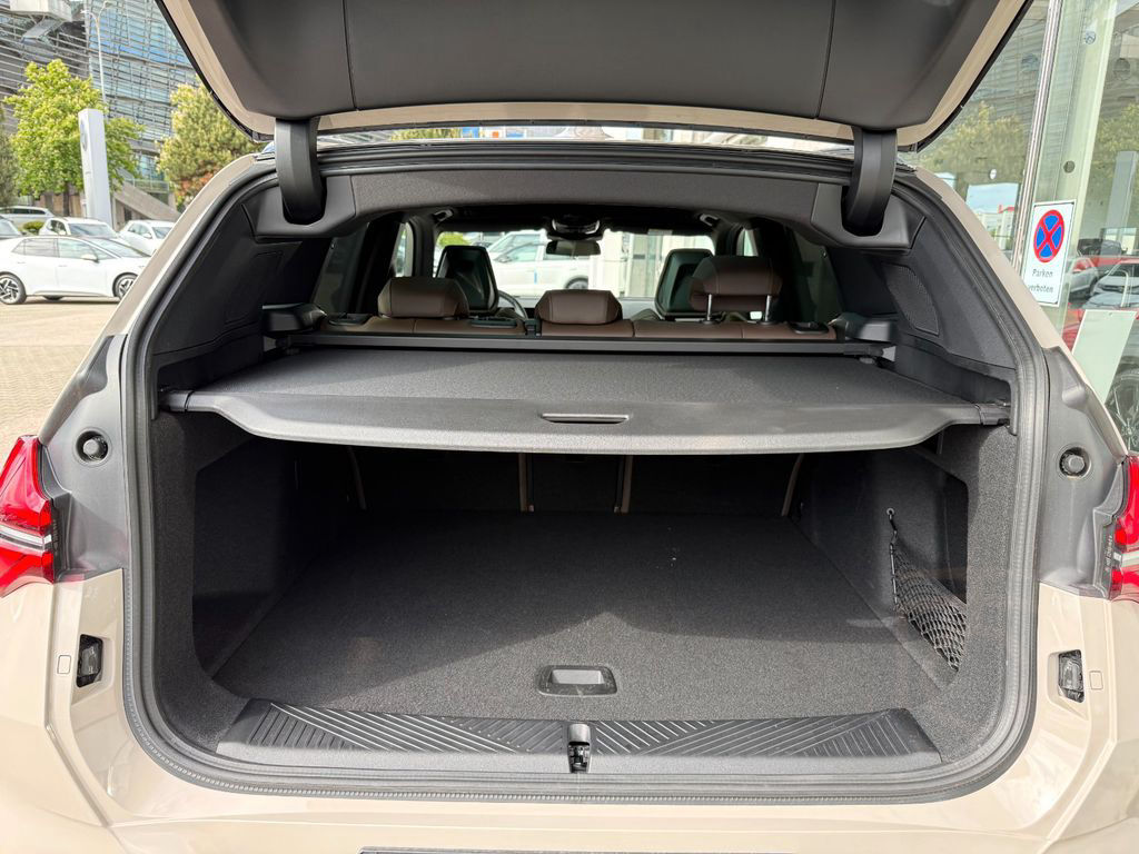 BMW X3 M50 M-PAKET PRO / PANO / AHK / PREMIUM & INNO